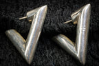 Triangle studs detail photograph