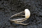 Pearl wave ring detail photograph